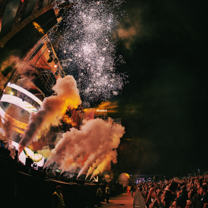 Solaris-Sunset-Empire-08